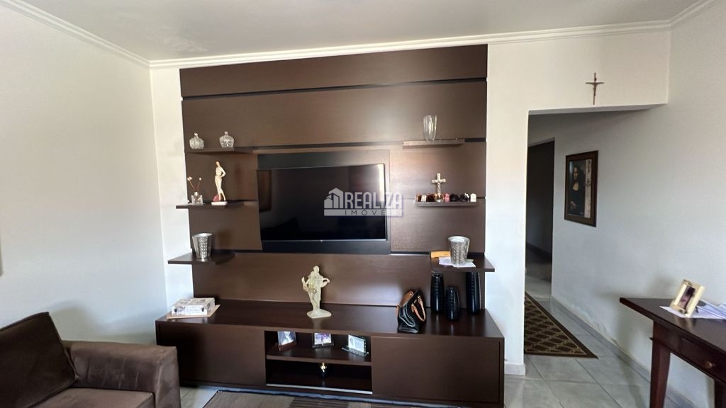 Casa, 3 quartos, 157 m² - Foto 1