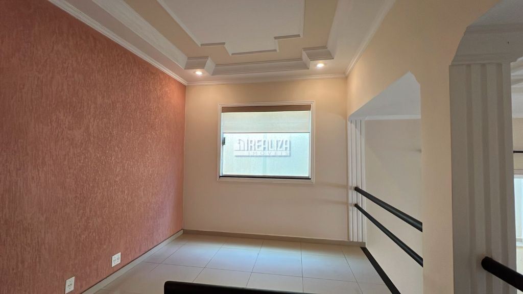 Casa, 5 quartos, 214 m² - Foto 3