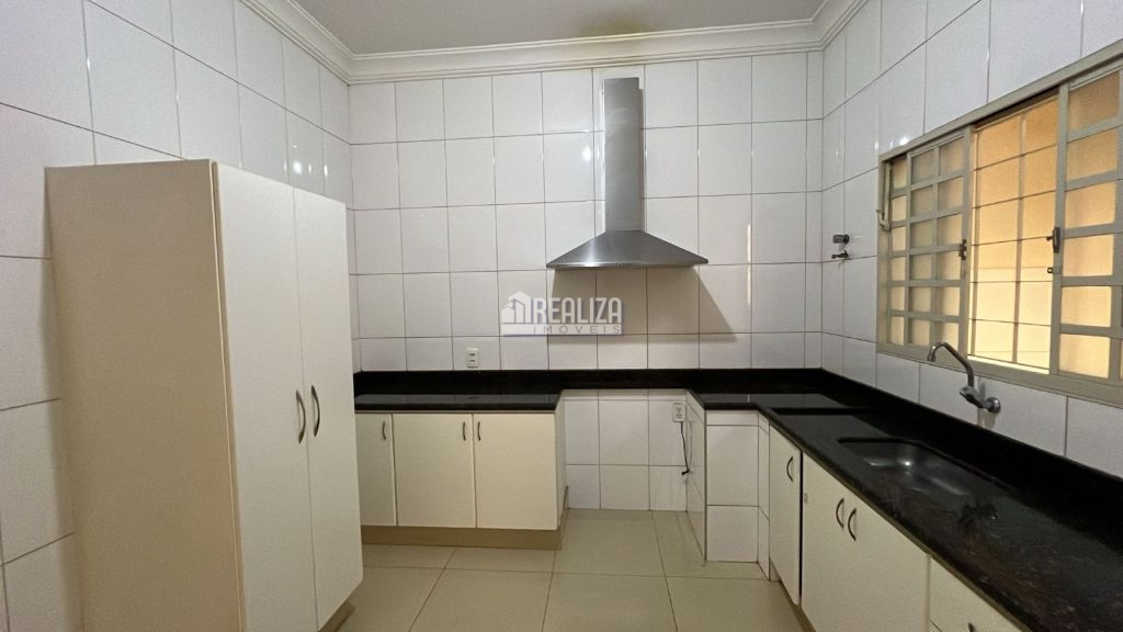 Casa, 5 quartos, 214 m² - Foto 5