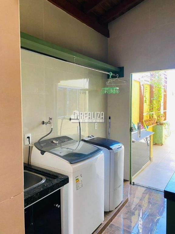 Casa, 3 quartos, 253 m² - Foto 7