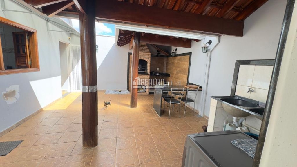 Casa, 3 quartos, 180 m² - Foto 3