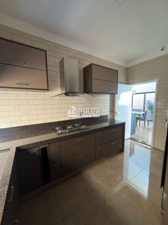 Casa, 3 quartos, 300 m² - Foto 19