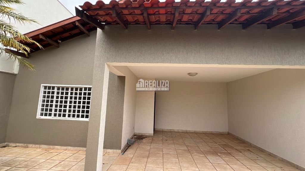 Casa, 3 quartos, 216 m² - Foto 2