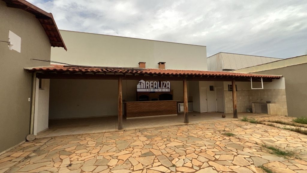 Casa, 3 quartos, 216 m² - Foto 3