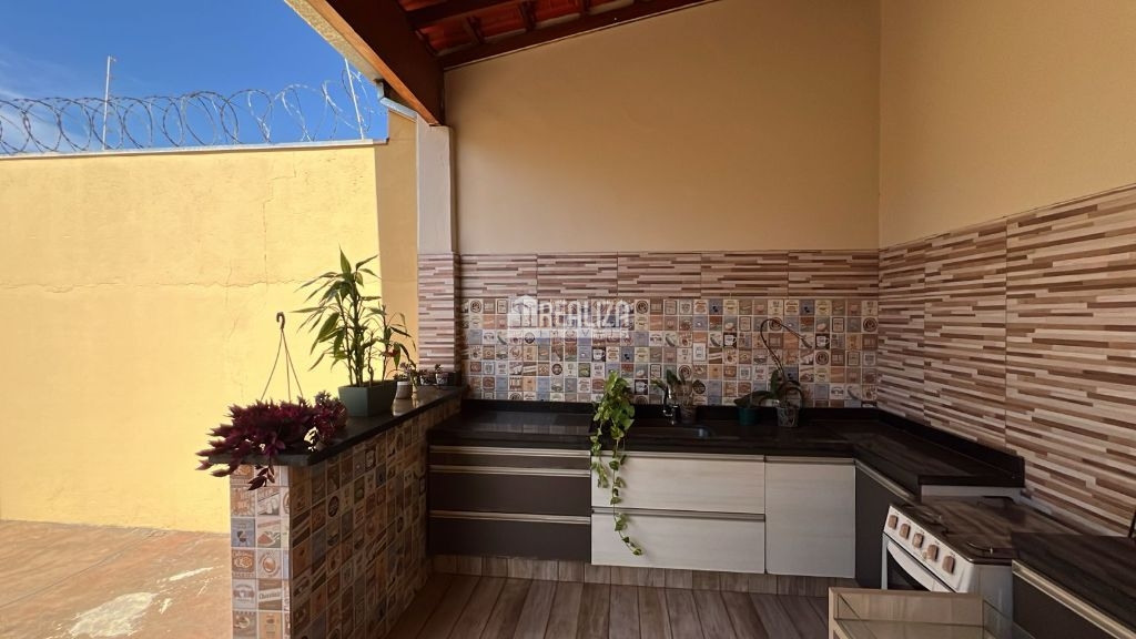 Casa, 3 quartos, 121 m² - Foto 3