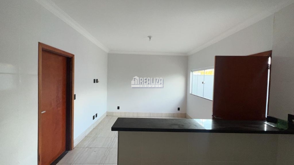 Casa, 3 quartos, 77 m² - Foto 2