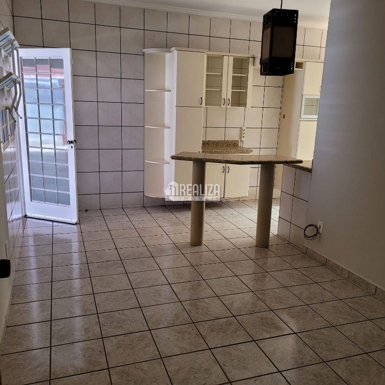 Casa, 3 quartos, 137 m² - Foto 4