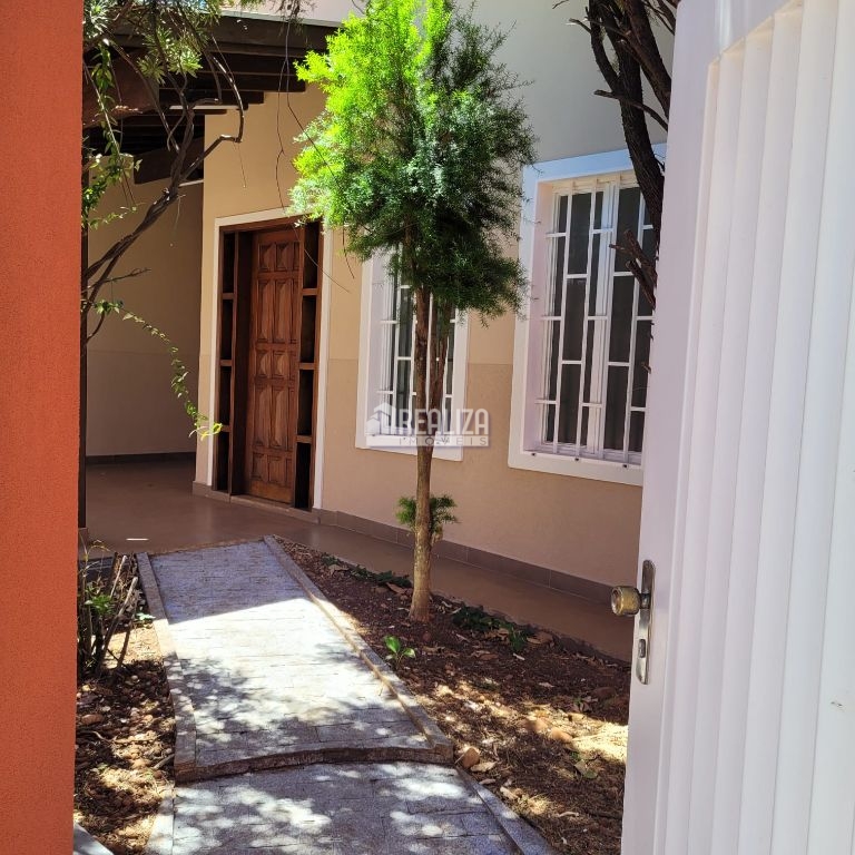 Casa, 3 quartos, 137 m² - Foto 1