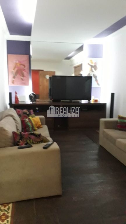 Casa, 5 quartos, 218 m² - Foto 4