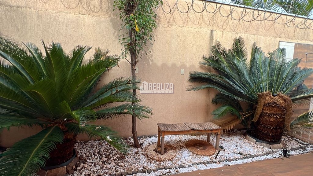 Casa, 4 quartos, 220 m² - Foto 26