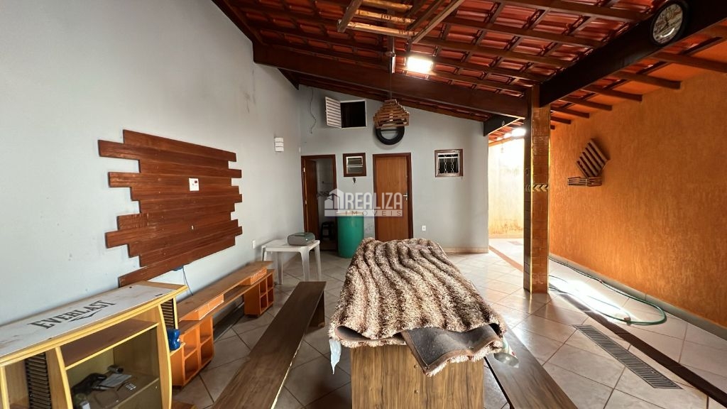 Casa, 4 quartos, 220 m² - Foto 27