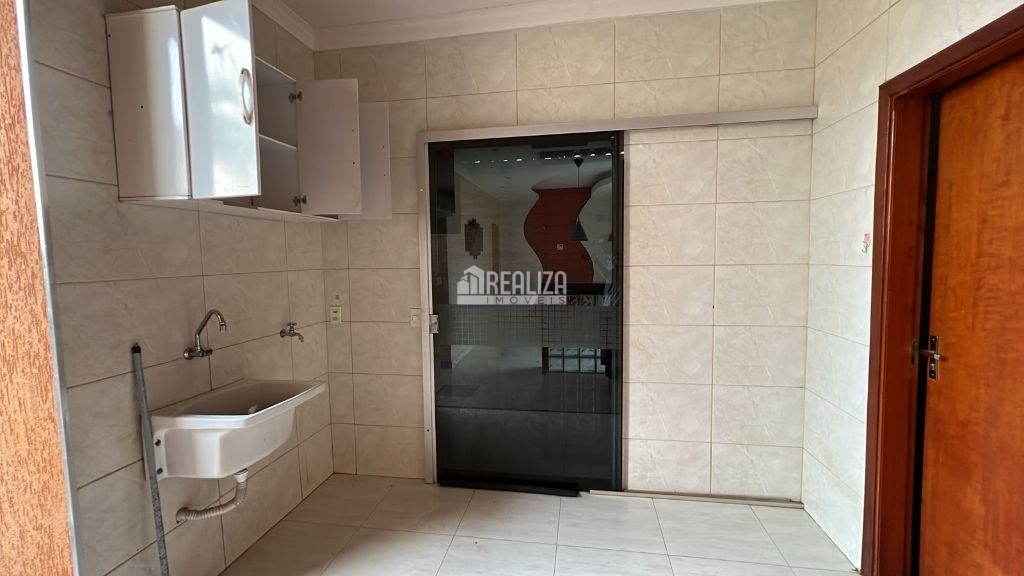 Casa, 4 quartos, 220 m² - Foto 19