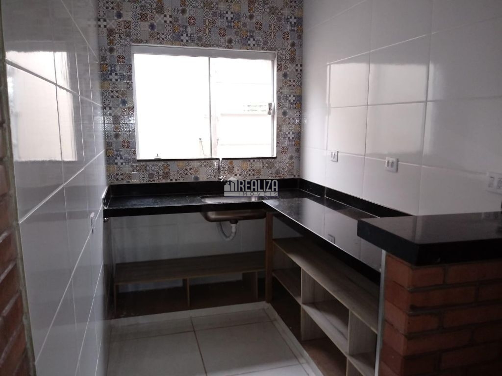 Casa, 1 quarto, 171 m² - Foto 1