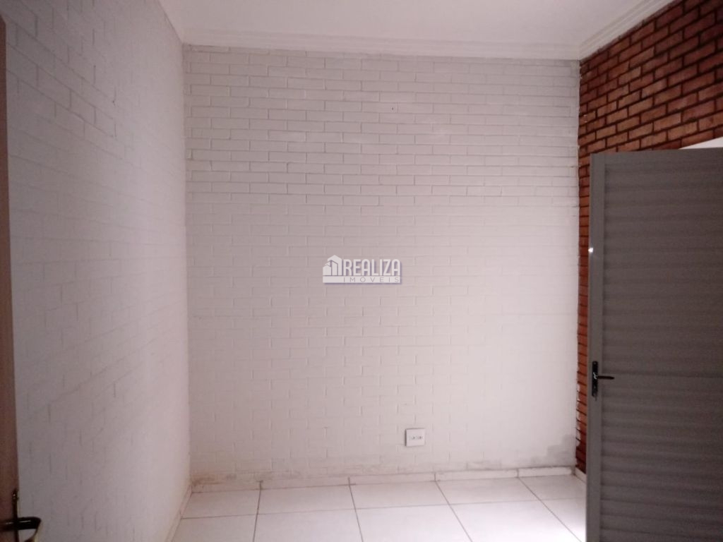 Casa, 1 quarto, 171 m² - Foto 3