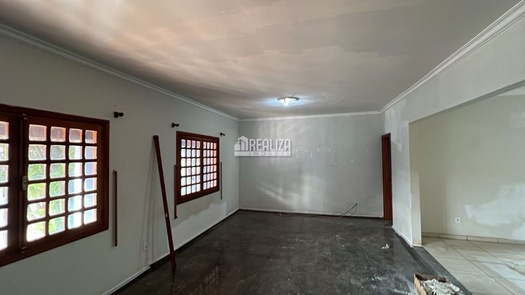 Casa, 3 quartos, 187 m² - Foto 2