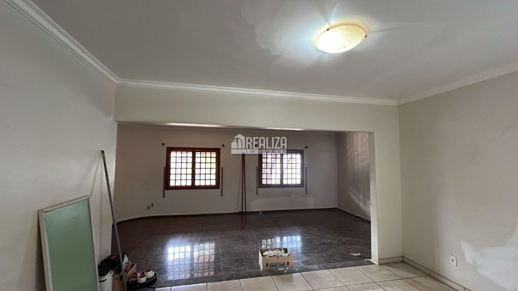 Casa, 3 quartos, 187 m² - Foto 3