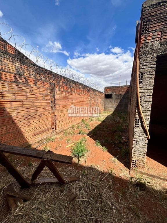 Casa, 3 quartos, 130 m² - Foto 2