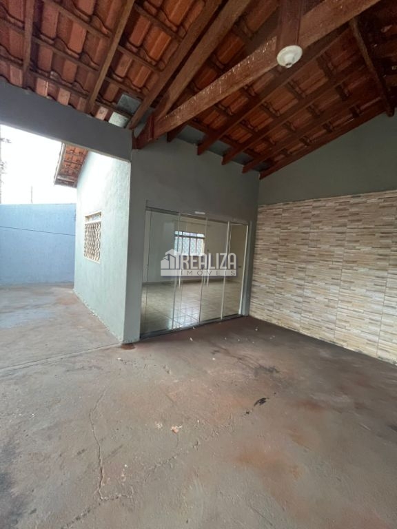 Casa, 2 quartos, 67 m² - Foto 1