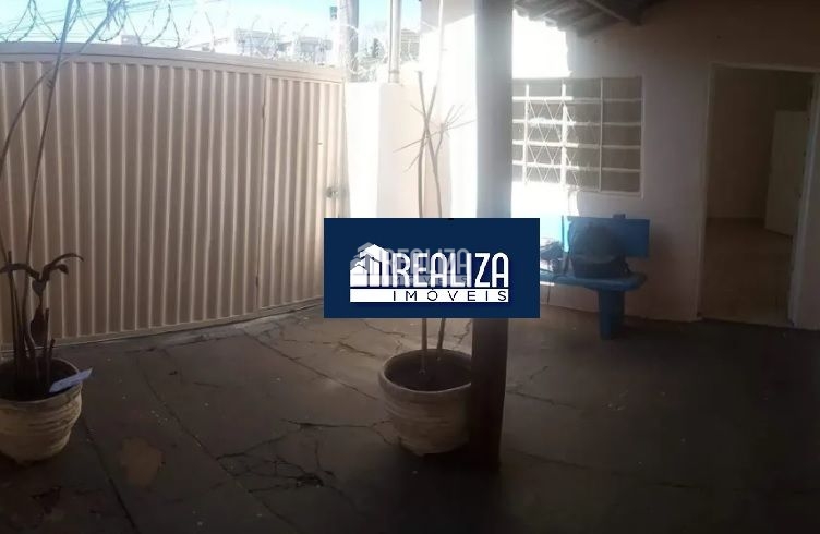 Casa, 6 quartos, 207 m² - Foto 1