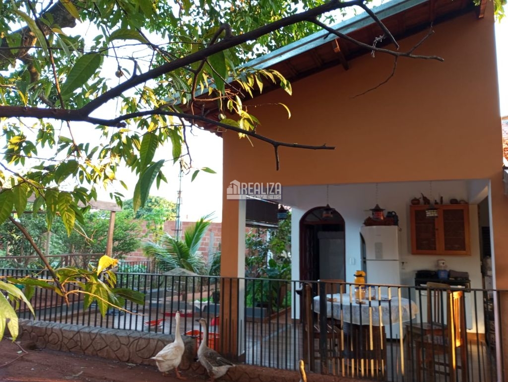 Chácara, 3 quartos, 954 m² - Foto 1