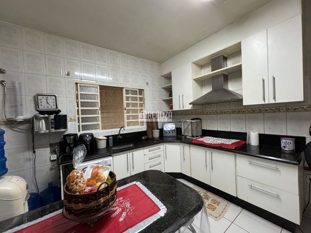 Casa, 3 quartos, 169 m² - Foto 3