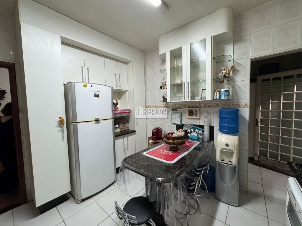 Casa, 3 quartos, 169 m² - Foto 4