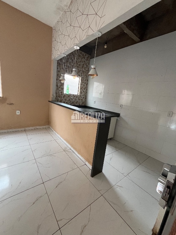 Casa, 2 quartos, 75 m² - Foto 1