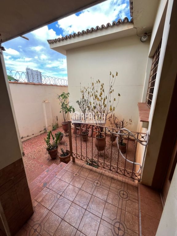 Casa, 3 quartos, 376 m² - Foto 4