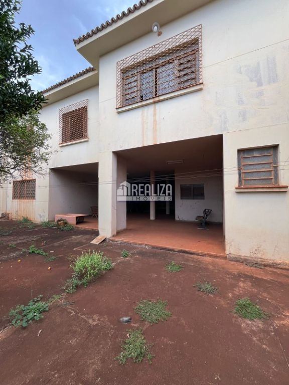 Casa, 3 quartos, 376 m² - Foto 2