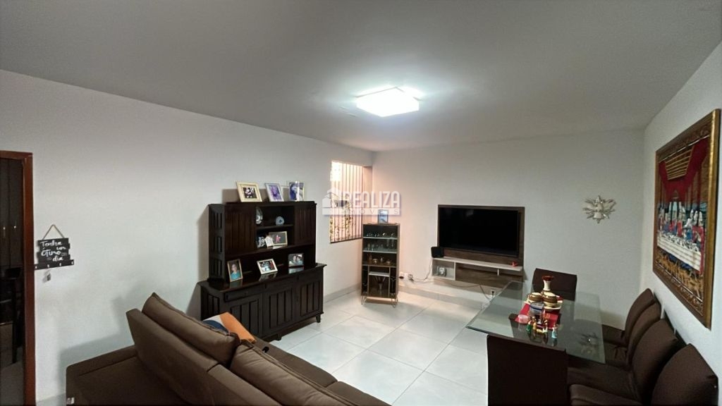 Casa, 3 quartos, 227 m² - Foto 4