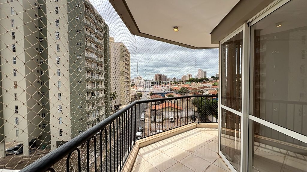 Apartamento, 3 quartos, 141 m² - Foto 1