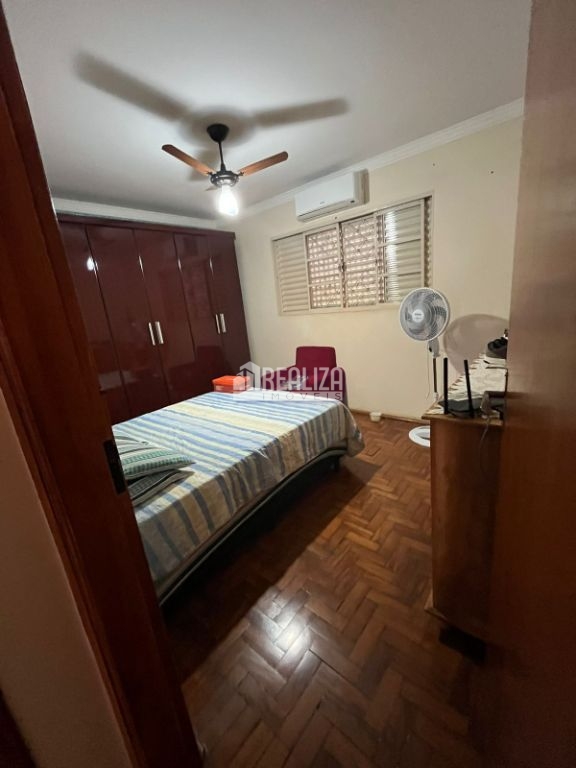 Casa, 3 quartos, 252 m² - Foto 15