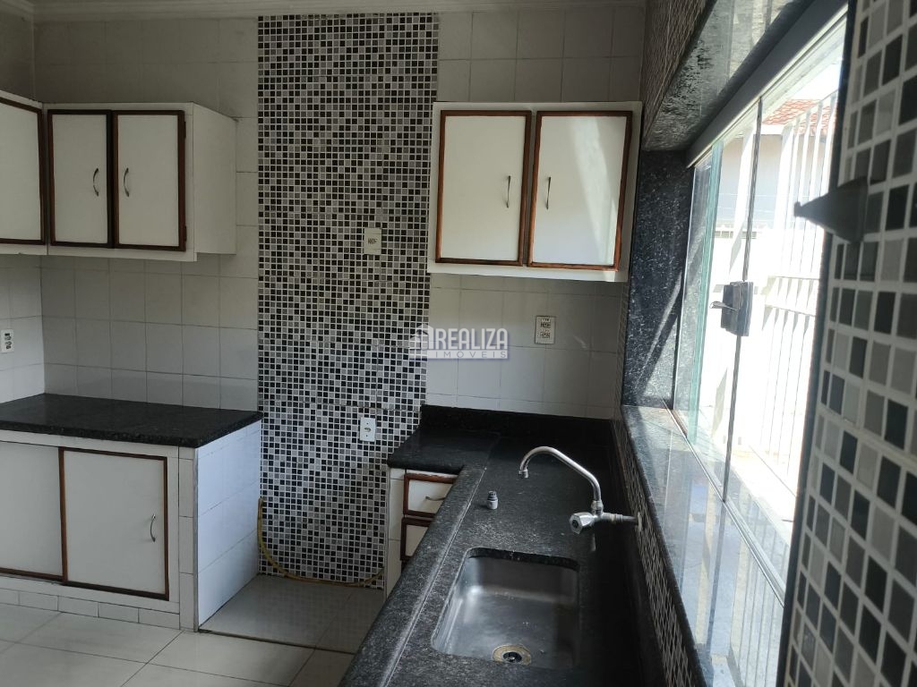 Casa, 4 quartos - Foto 1