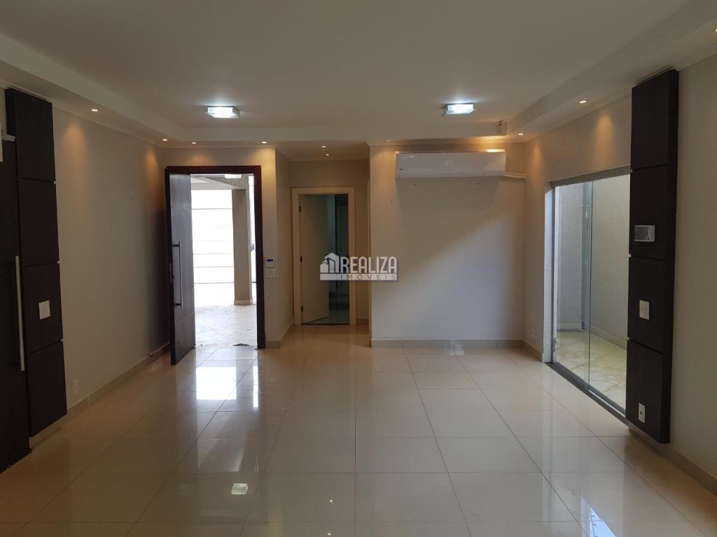 Casa, 4 quartos, 320 m² - Foto 2