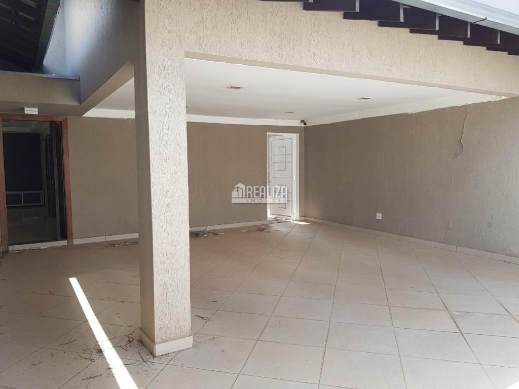 Casa, 4 quartos, 320 m² - Foto 1