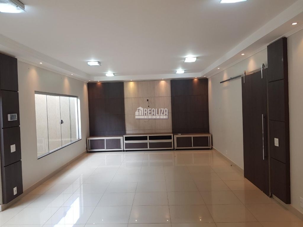 Casa, 4 quartos, 320 m² - Foto 3