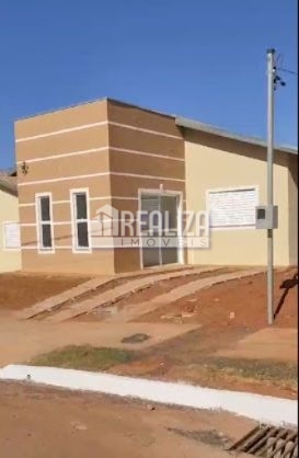 Casa, 2 quartos, 47 m² - Foto 1