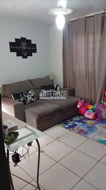 Casa, 2 quartos, 44 m² - Foto 1