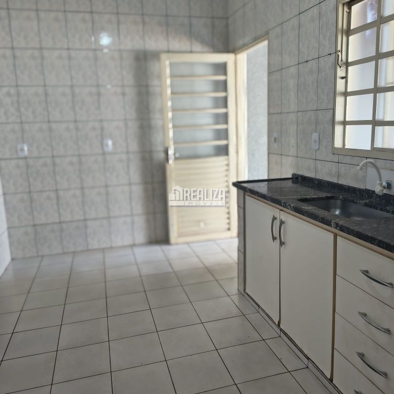 Casa, 3 quartos, 132 m² - Foto 2