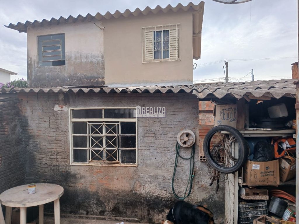 Casa, 3 quartos, 106 m² - Foto 2