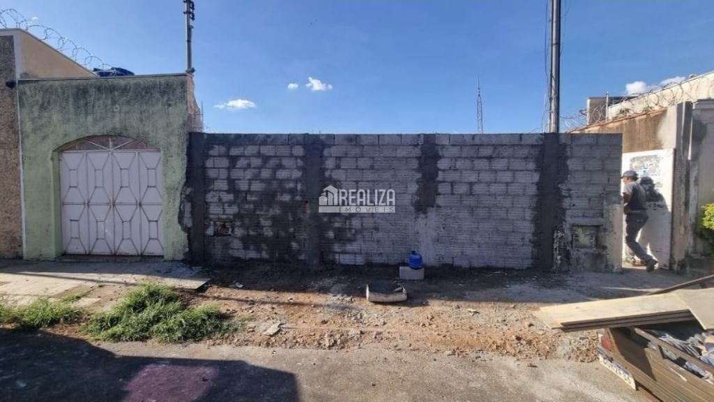 Terreno, 301 m² - Foto 2