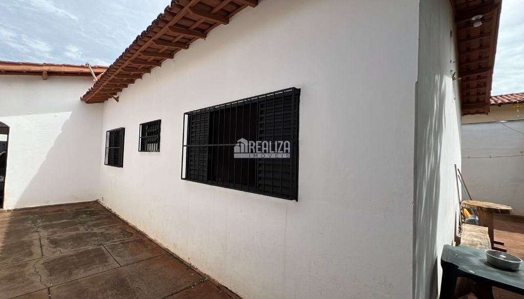 Casa, 3 quartos, 121 m² - Foto 1