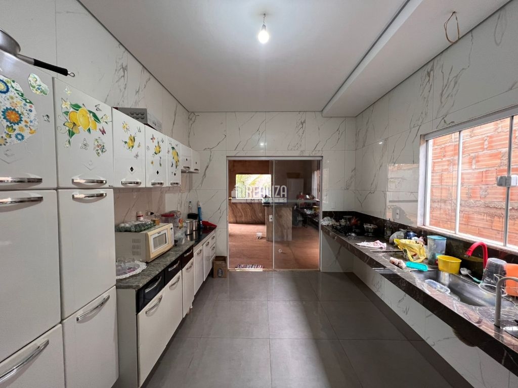 Casa, 3 quartos, 215 m² - Foto 11