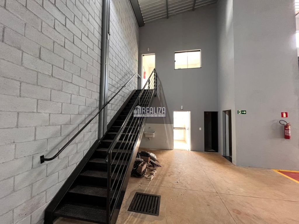 Loja-Salão, 600 m² - Foto 2