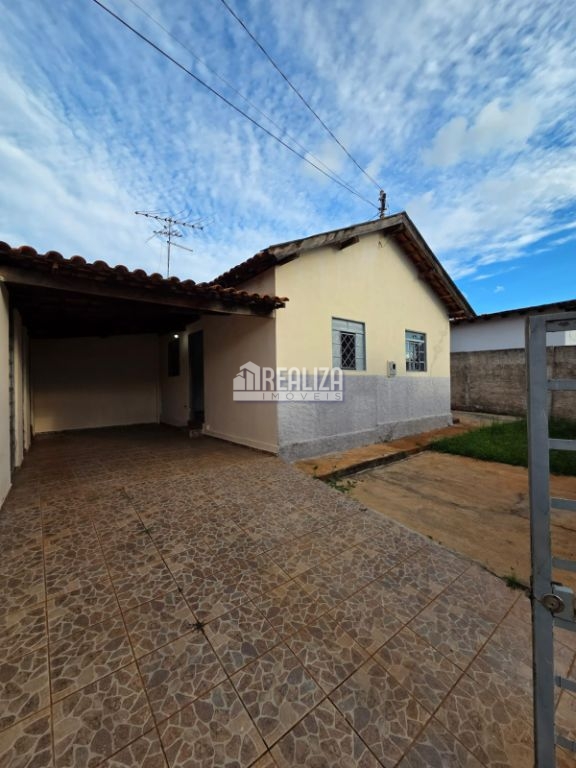 Casa, 2 quartos, 82 m² - Foto 1