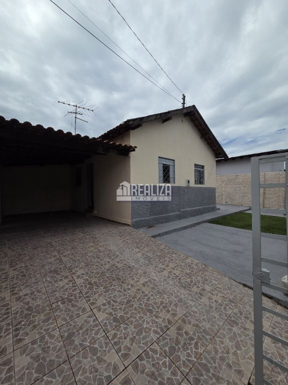 Casa, 2 quartos, 82 m² - Foto 1