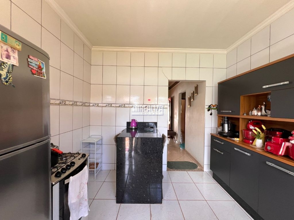 Casa, 4 quartos, 133 m² - Foto 2