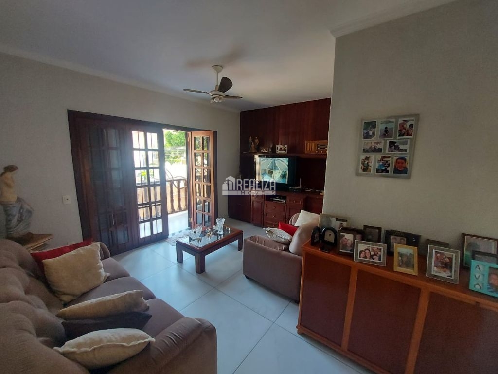 Casa, 4 quartos, 300 m² - Foto 9