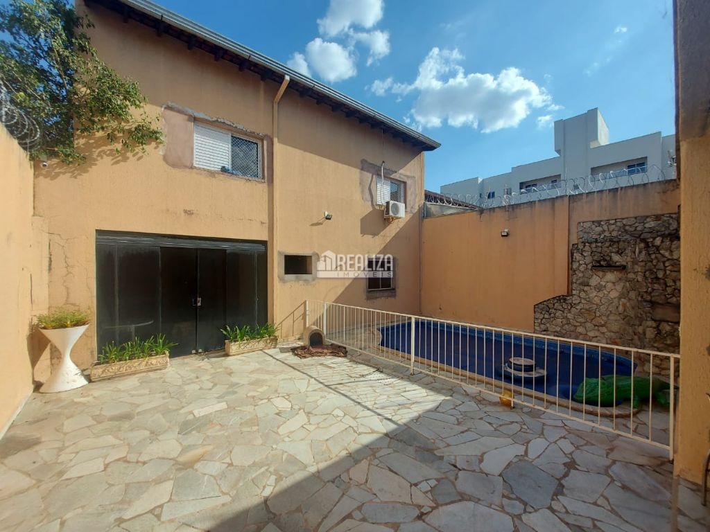 Casa, 4 quartos, 300 m² - Foto 19