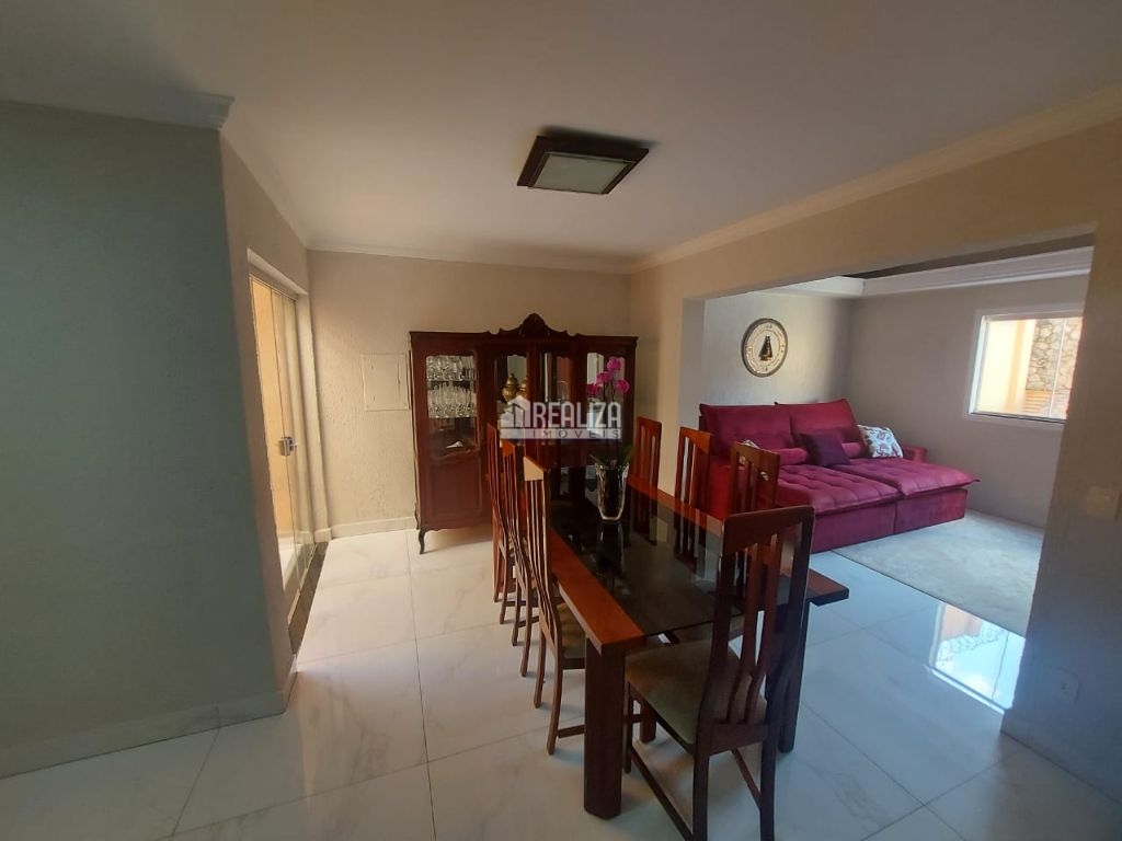 Casa, 4 quartos, 300 m² - Foto 13